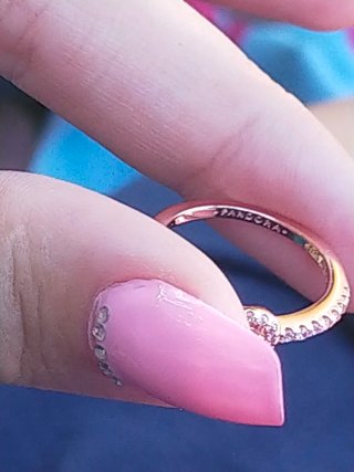 Anillo Corazón Rosa pandora Talla  en las fotos