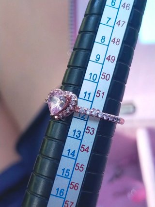 Anillo Corazón Rosa pandora Talla  en las fotos