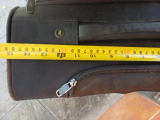 Maleta semirrígida con ruedas