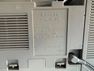Radio Cassette Sanyo Plata y Negro