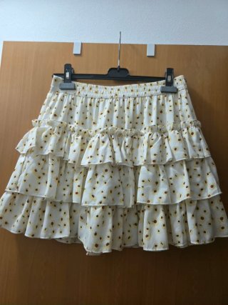 Falda corta volantes flores talla M