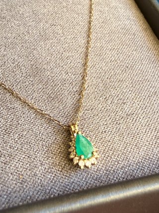 Colgante Oro 18K Esmeralda y Diamantes HRD