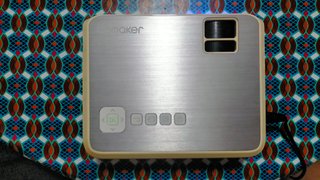 Proyector Bomaker Beige y Gris