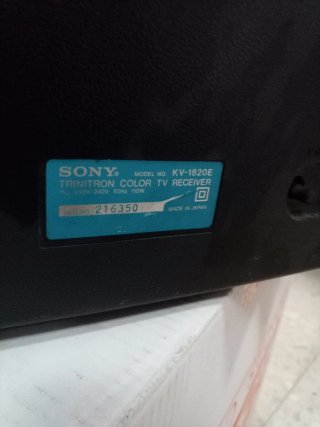 Televisor Sony Trinitron KV1820E