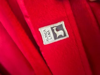Abrigo rojo El Corte Inglés