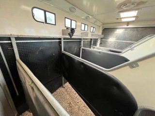 Camión 5 Caballos DAF LF Vivienda