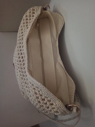 Bolso de Macramé beige.
