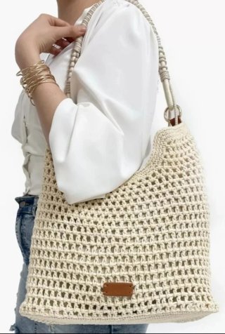 Bolso de Macramé beige.