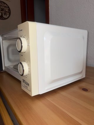 Microondas Orbegozo Blanco
