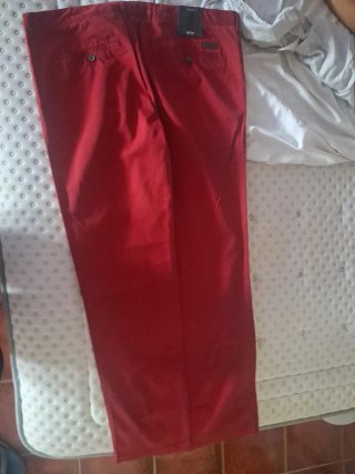 Pantalones BOSS rojos talla 56