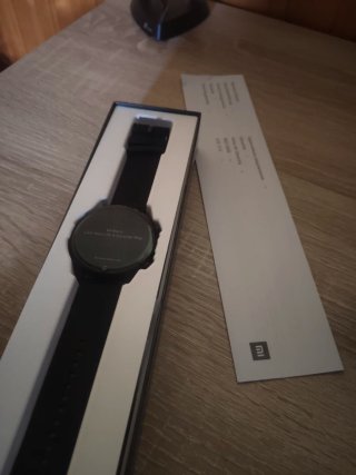 Xiaomi Mi Watch + caja + cargador + cristal protec