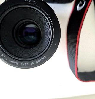 Canon EOS 800D + 2 objetivos