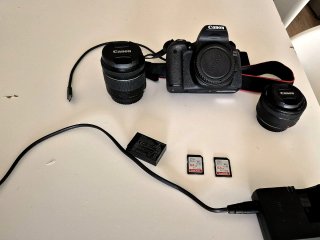 Canon EOS 800D + 2 objetivos