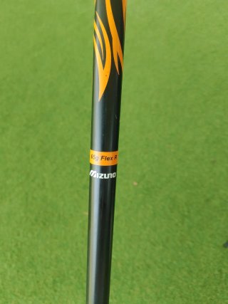 Palo de Golf Mizuno JPX EZ 4