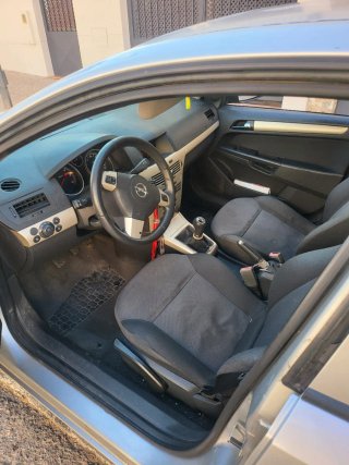 Opel Astra 2009