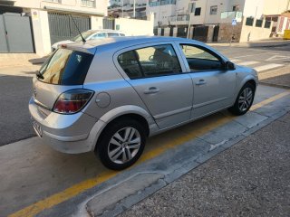 Opel Astra 2009