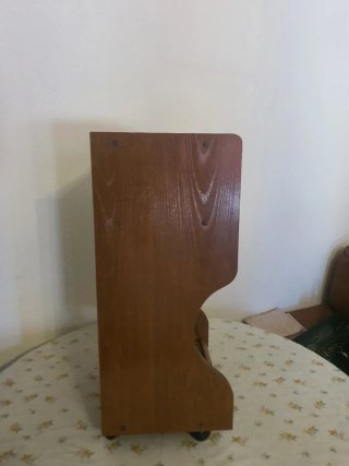 Mueble auxiliar de madera