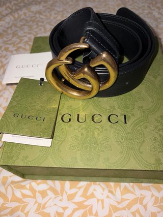 Cinturón Gucci Negro Hebilla Dorada GG