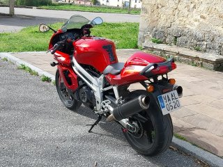 Aprilia SL 1000 Falco