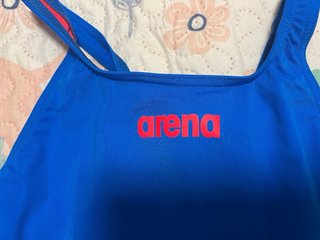 Bañador niña Arena Talla 12-13 Azul