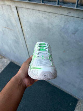 New Balance 740 Verde/Bianco
