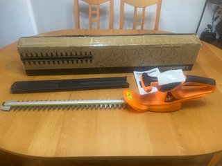 Cortasetos LawnMaster Eléctrico