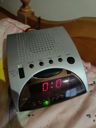 Reloj Despertador Digital DHG