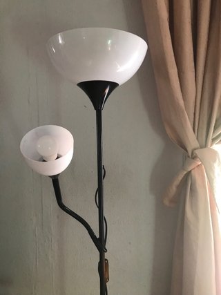 Lámpara de pie moderna