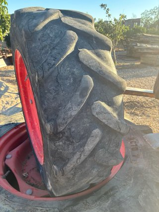 Ruedas Tractor Claas Nexos 240 Frutero