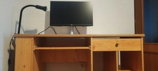Mesa de estudio/ordenador de madera