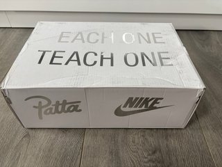 Nike Air Max 1 Patta Wave Blanco Gris