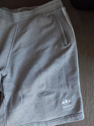 Bermudas Adidas Grises