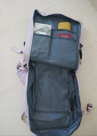 Mochila violeta de cabina con puerto USB, NUEVA