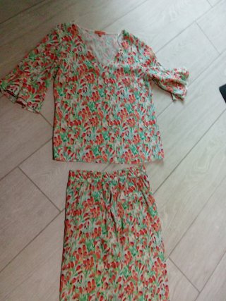 Conjunto pantalón y blusa estampado