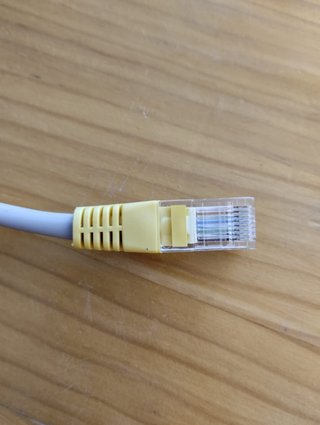 Cable de red Ethernet gris