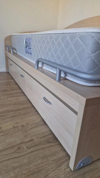 Cama nido madera y metal