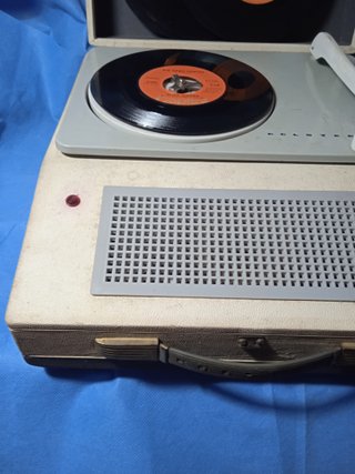 Tocadiscos PICKUP YOUNG MUSIC Válvulas