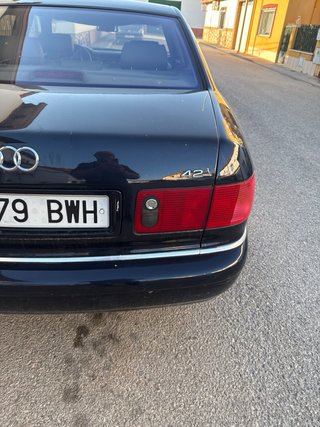 Audi A8 1999