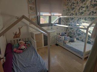 Cama infantil con diseño de casita