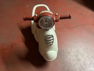 Moto de juguete para niños