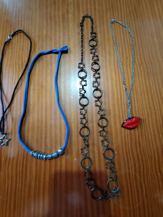 Lote de collares varios