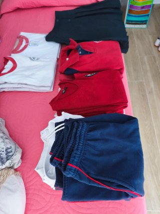 Uniforme Colegio Abad & Harija