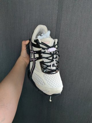 Zapatillas Asics Gel-Cumulus 16 Beige/Rosa