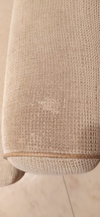 SILLÓN-MECEDORA OREJERO