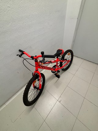 Bicicleta Infantil super bonita Roja 16 pulgadas