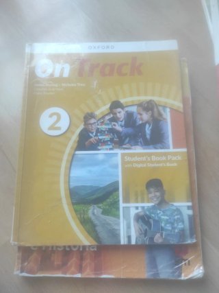 On Track 2 Student Book (Spain)