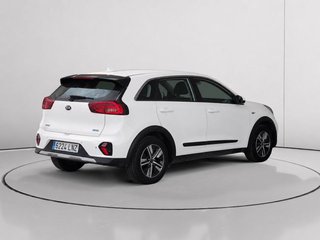 Kia Niro 1.6 GDi HEV Concept 104 kW (141 CV)