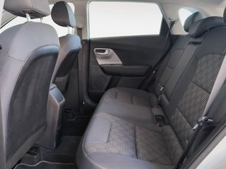 Kia Niro 1.6 GDi HEV Concept 104 kW (141 CV)