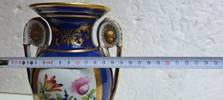Raffinato vaso in porcellana di manifattura Dresda