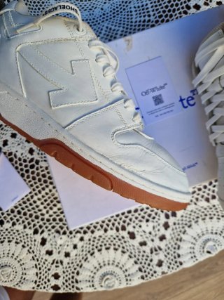 Off-White Out of Office Marrones/Blancos